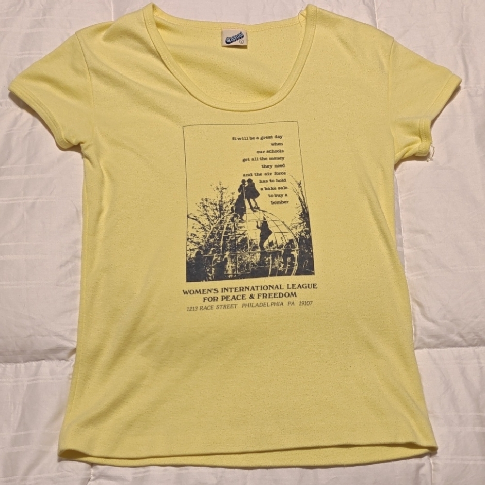 1950s 1960s VINTAGE ANTI-WAR T-Shirt Womens International League Peace Freedom